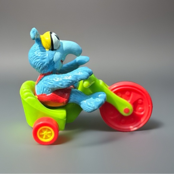 Vintage 1986 McDonald's Muppet Babies Gonzo with Tricycle Trike - Picture 3 of 4